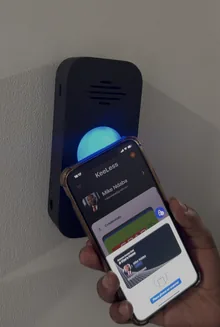 KeeLess installed at entry point
